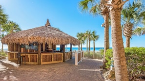 Bar (on property) - Amazing Location, Gulf Views, Right On Beach! (Panama City Beach)