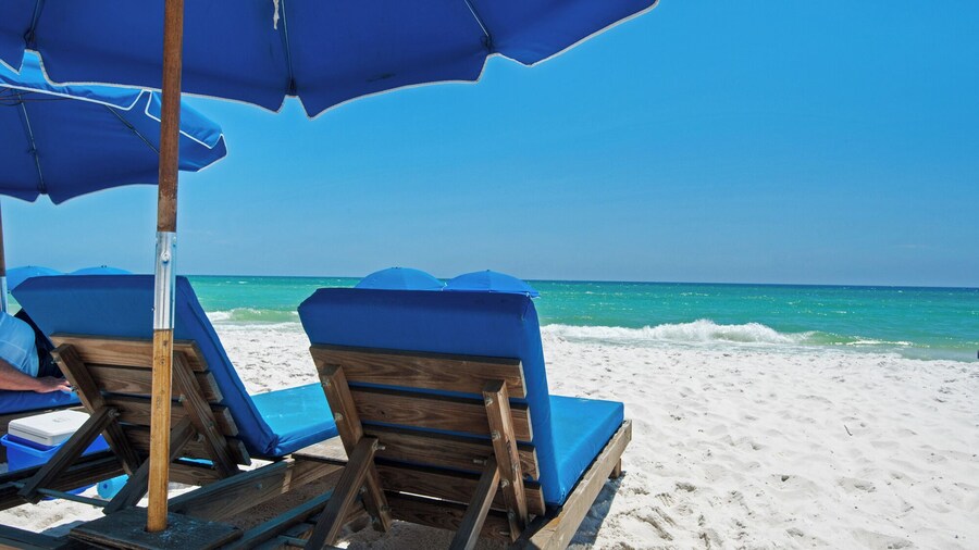 Amazing Location, Gulf Views, Right On Beach!