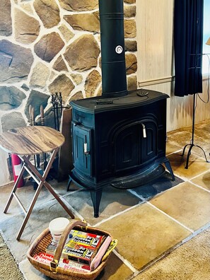 Interior - Rustic Cabin on beautiful Little Pine Creek  (Waterville)