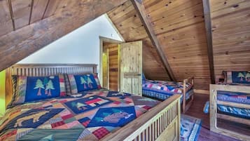 3 bedrooms, travel crib, free WiFi, bed sheets