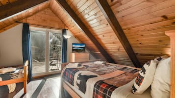 3 bedrooms, travel crib, free WiFi, bed sheets