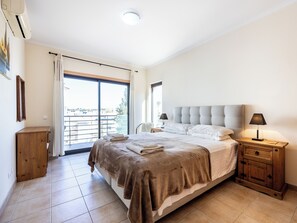 2 Schlafzimmer, Bügeleisen/Bügelbrett, Reisekinderbett, WLAN