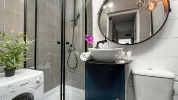 Een douche, een haardroger