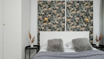 1 slaapkamer, een strijkplank/strijkijzer, wifi, beddengoed