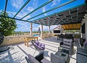 House (Two Bedroom Holiday Home with Pool) | Exterior