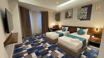 Deluxe Twin Room | Desk, laptop workspace, soundproofing, free WiFi