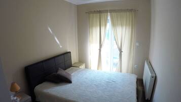Apartment (One Bedroom Apartment with Terrace an) | 2 bedrooms, cots/infant beds, free WiFi