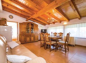 House (Six Bedroom Holiday Home with Pool) | Living room - Holiday Home Villa Ksenija (Sukosan)