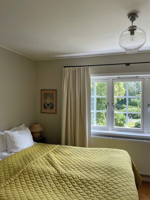 3 室のベッドルーム、アイロン / アイロン台、旅行用ベビーベッド、WiFi