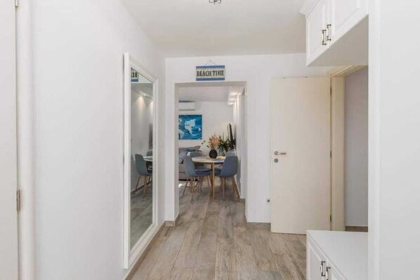 Apartment (Two Bedroom Apartment with Terrace) | Lobby - Apartment Amor (Pula)