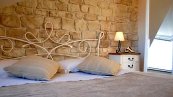 Studio (Studio with Sea View (C)) | 1 bedroom, cribs/infant beds, free WiFi