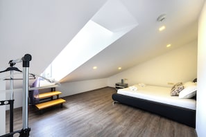 Deluxe-Apartment, Meerblick | 2 Schlafzimmer, Allergikerbettwaren, kostenloses WLAN
