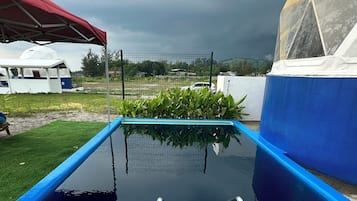 Utomhuspool