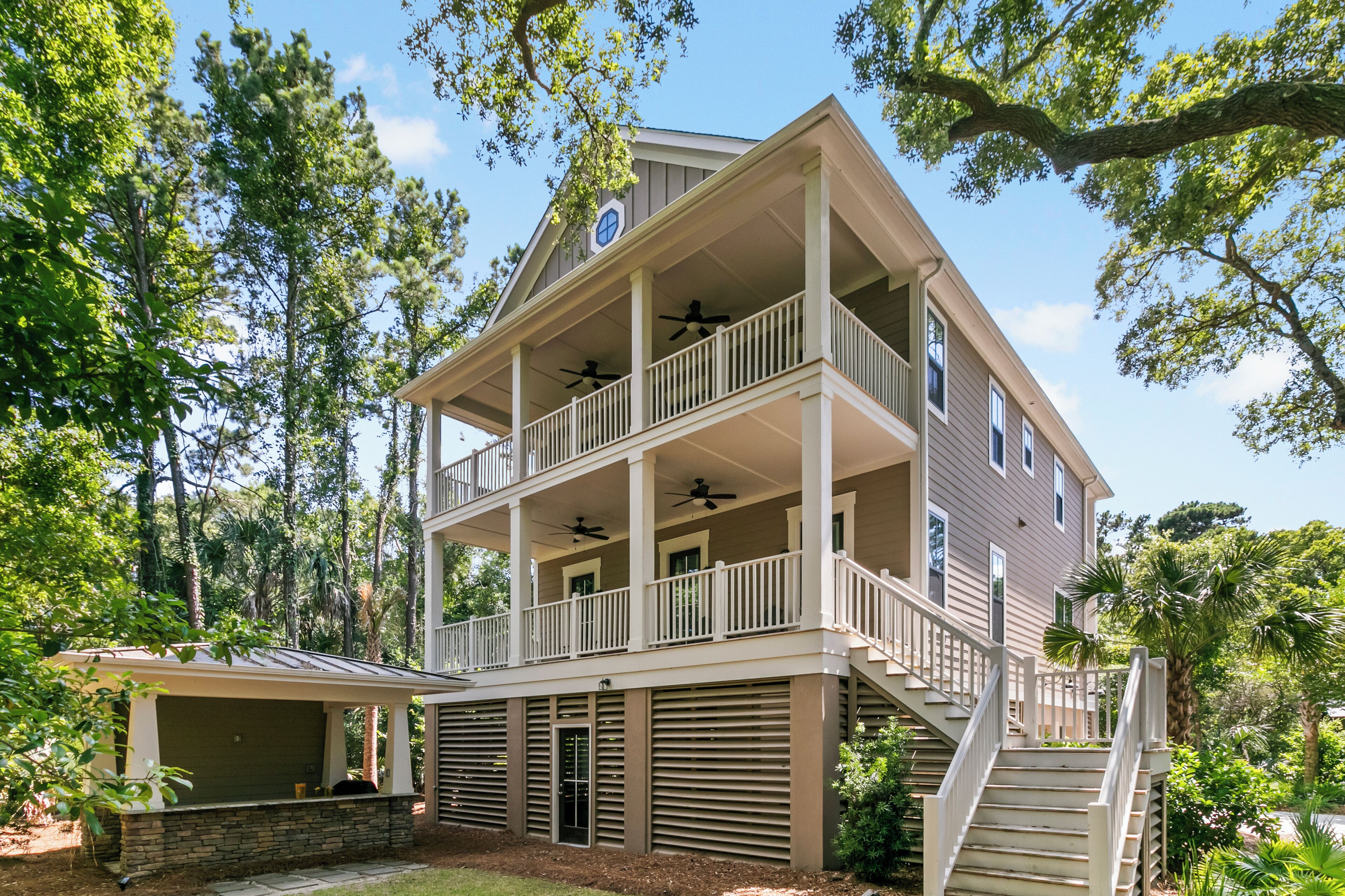 New Construction, lovely porches