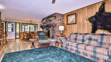 TV, fireplace, DVD player