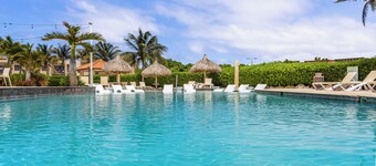 Private pool! *walking dist. to Aruba beaches*