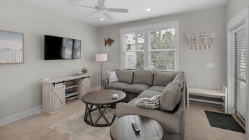 House, Multiple Beds, Patio, Garden View (Thirty-Eh) | Living area