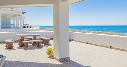 Casa de Evilina Beachfront Home with Spacious Deck and Well-Equipped Kitchen