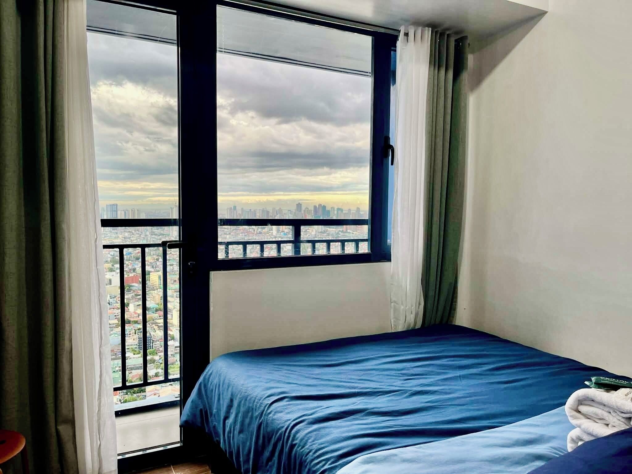 Leilighet – city, balkong, byutsikt | 1 soverom, allergitestet sengetøy, individuelt innredet og skrivebord