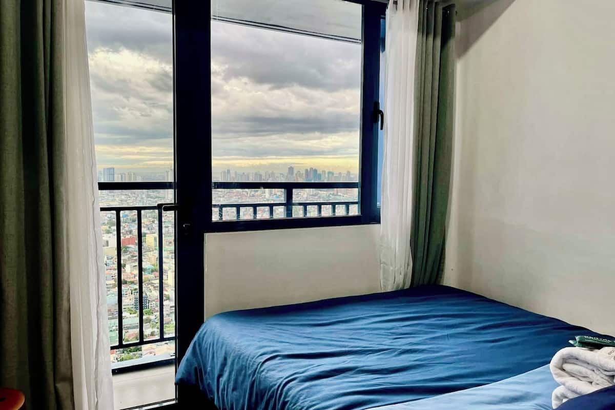 Leilighet – city, balkong, byutsikt | 1 soverom, allergitestet sengetøy, individuelt innredet og skrivebord