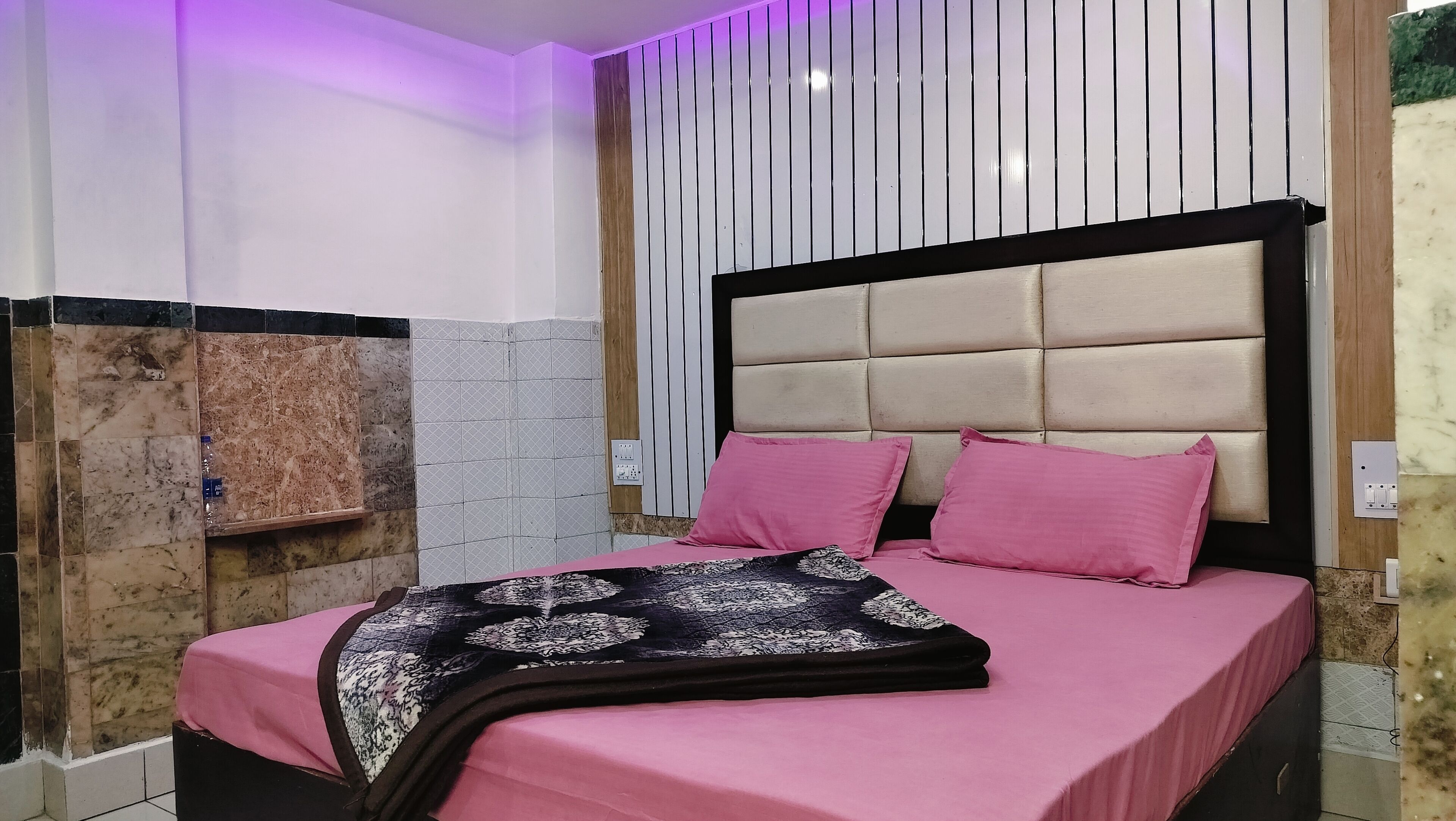 Phòng Deluxe | 1 phòng ngủ, truy cập Internet không dây miễn phí, bộ trải giường 