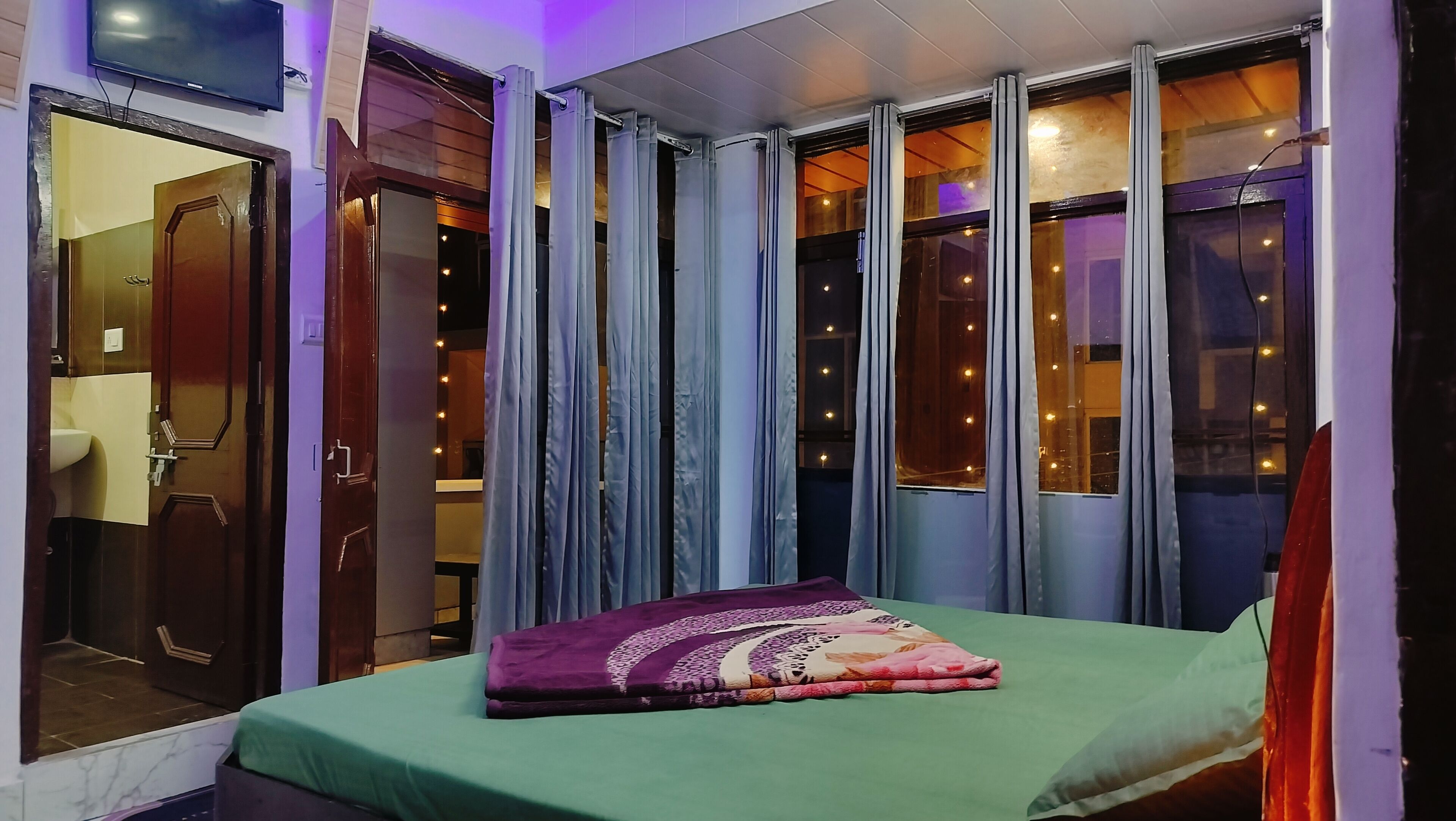 Phòng Deluxe | 1 phòng ngủ, truy cập Internet không dây miễn phí, bộ trải giường 