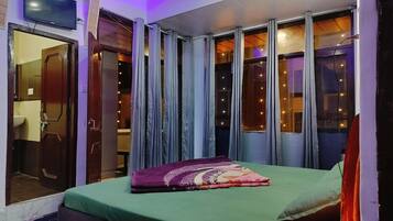 Phòng Deluxe | 1 phòng ngủ, truy cập Internet không dây miễn phí, bộ trải giường