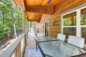 Interior - Peaceful Blue Ridge Cabin, Forest View & Fireplace (Blue Ridge)