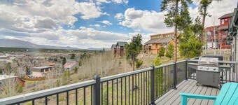 Spacious Fraser Duplex w/ Fireplace & Scenic Views