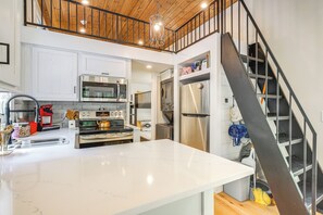 House (1 Bedroom) | Interior