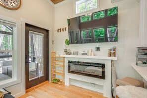 House (1 Bedroom) | Interior