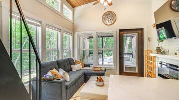 House (1 Bedroom) | Interior