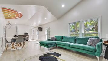 House (2 Bedrooms) | Front of property