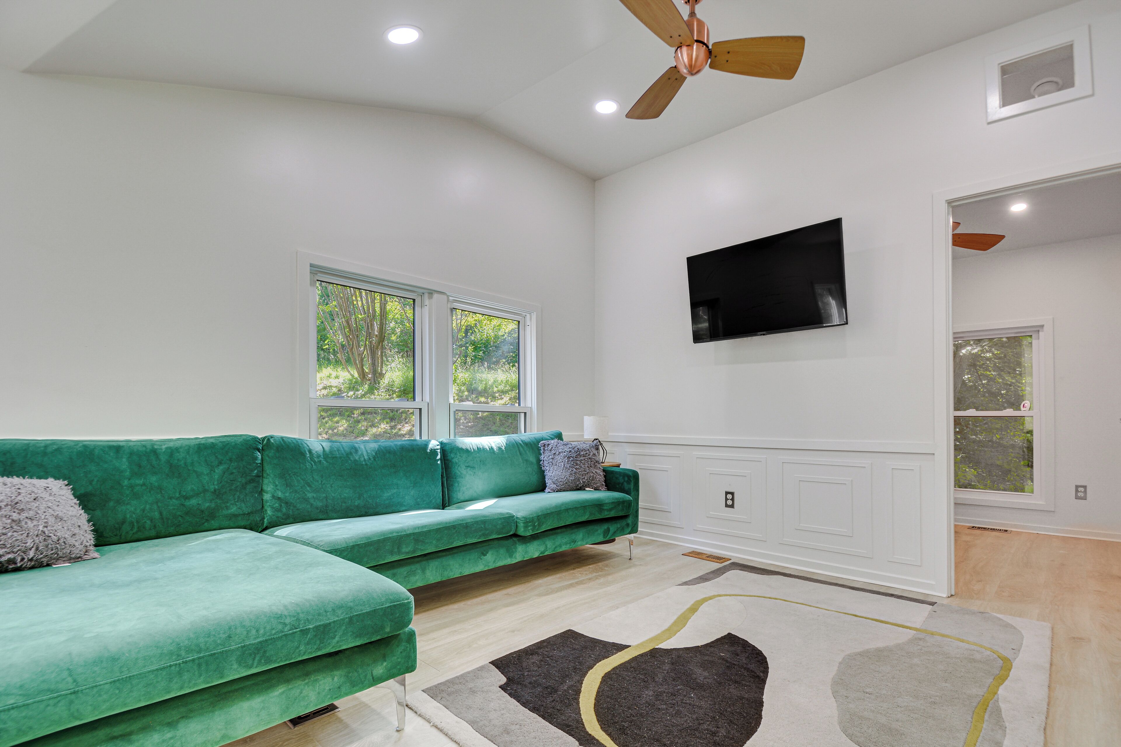 House (2 Bedrooms) | Interior