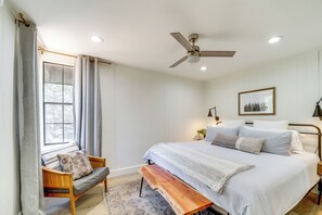 House (3 Bedrooms) | Interior - Pine Cabin w/ Large Deck & Scenic Mountain Views! (Pine)