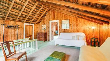 Cottage (2 Bedrooms) | Interior