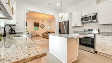 Nhà (3 Bedrooms) | Nội thất