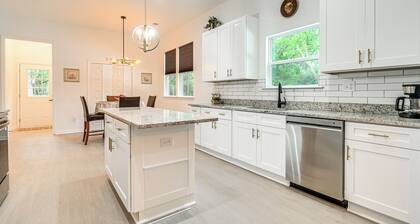 Walk to Downtown! Modern Hogansville Home w/ Patio