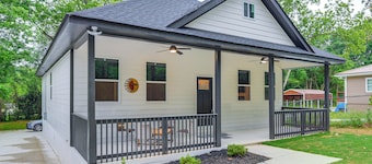 Walk to Downtown! Modern Hogansville Home w/ Patio