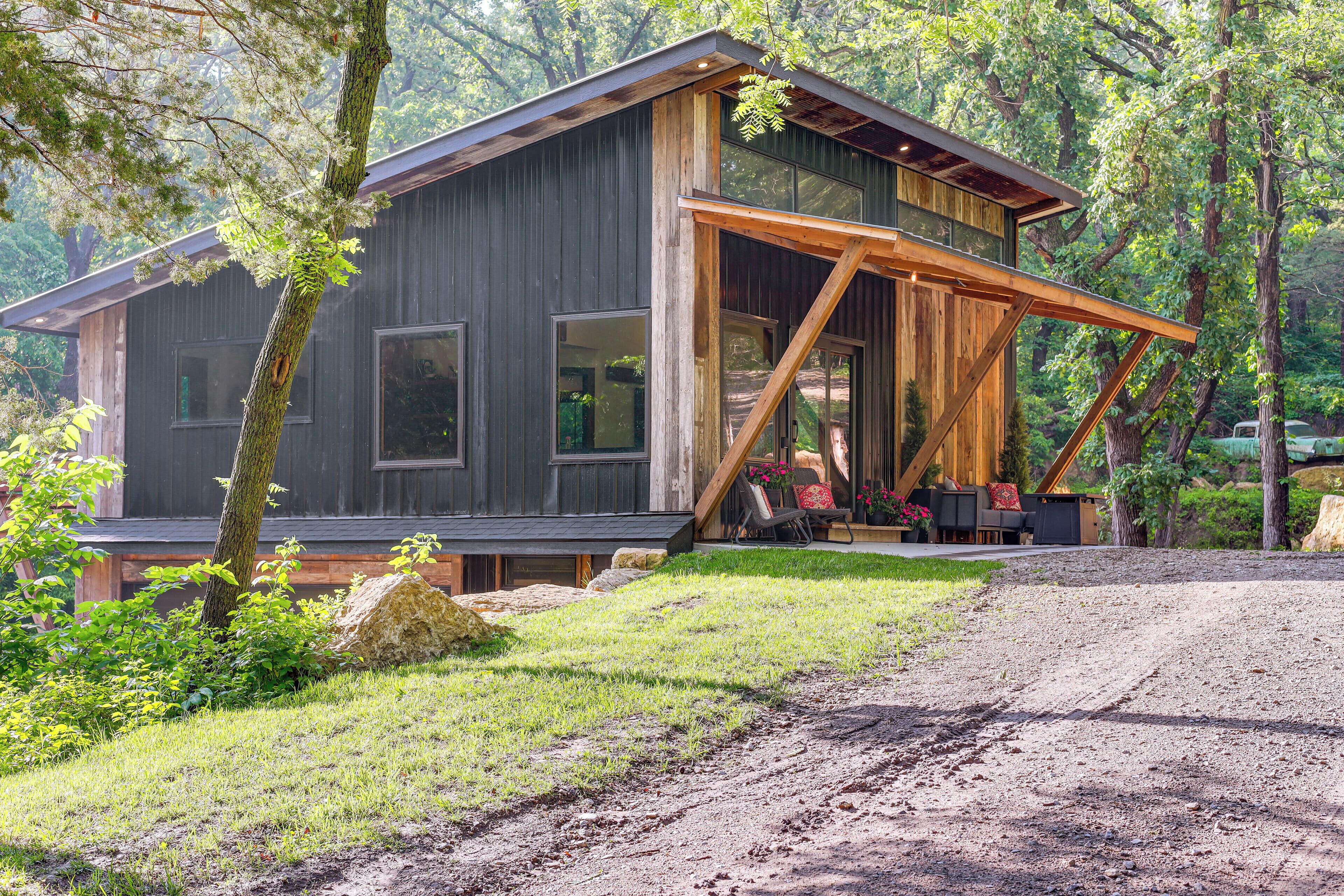 House (1 Bedroom) | Front of property