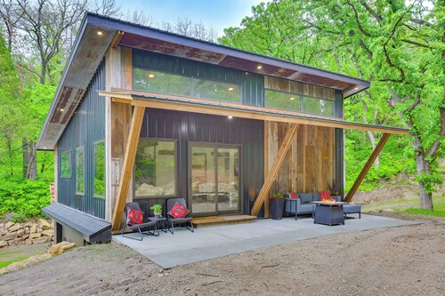 Modern Louisville Home on 3 Acres w/ Gas Fire Pit!