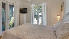 House, Multiple Beds, Patio, Garden View (Bella Vista) | 2 bedrooms, individually decorated, individually furnished, bed sheets