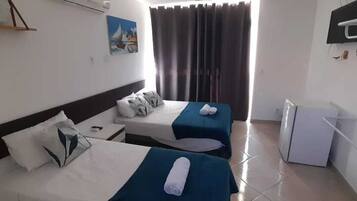 Minibar, free WiFi, bed sheets