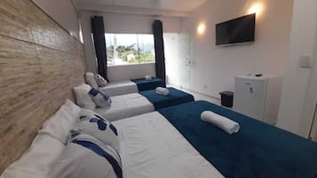 Minibar, free WiFi, bed sheets
