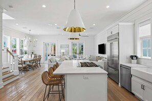 Hus, flere senger, terrasse, hageutsikt (Maison de Joie) | Eget kjøkken | Kaffetrakter/tekoker