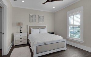 Casa, letti multipli, patio, vista giardino (19 Moonlit Shores Ln) | 3 camere, con stile personalizzato, con arredamento individuale