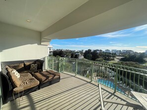 Condo, 1 cama Queen, varanda, vista para o oceano (Inn At Seacrest 405) | Área da propriedade