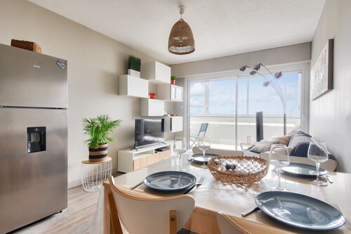 Appartement pour 4, vue mer et pieds dans l'eau