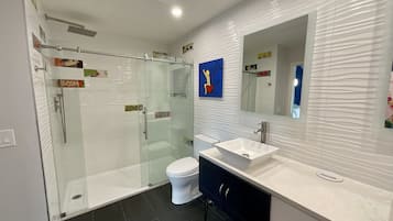 Villa, 2 Bedrooms | Bathroom