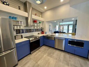 Villa, 2 Bedrooms | Private kitchen | Fridge, oven, coffee/tea maker, toaster - Mod And Fun Villa With Full Access To All Resort Amenities, 9ewc 2 Bedroom Villa (Myrtle Beach)